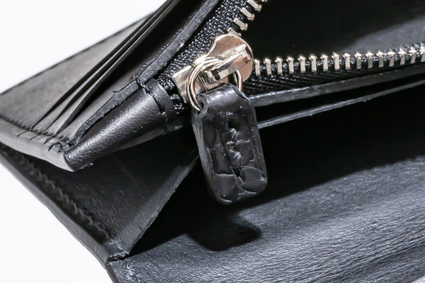 【クロコダイルポロサス】 ワニ革墨染二つ折り長財布-Long Wallet