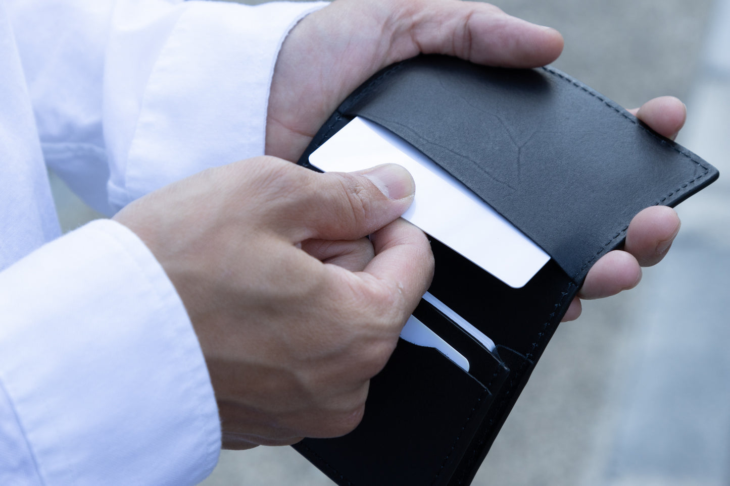 【クロコダイルポロサス】ワニ革カードケース-CARD CASE