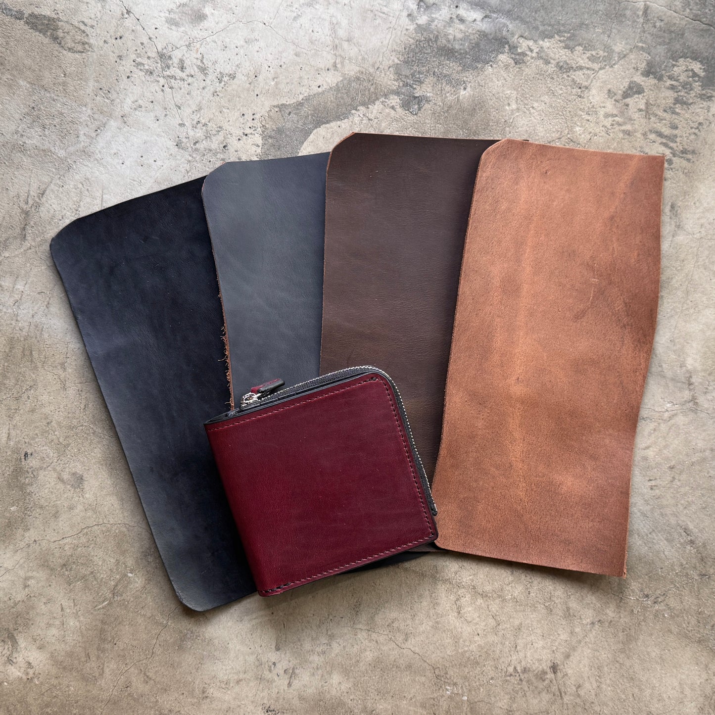 【セミオーダー】ホーウィン 二つ折り財布スモール-Horween Small Wallet-