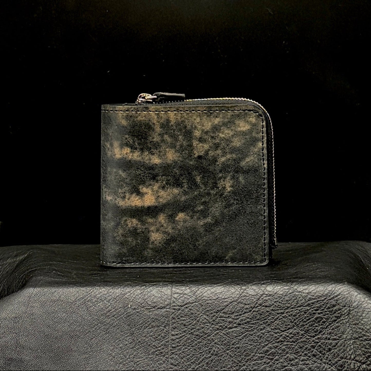 【新喜皮革】コードバン バックサイド二つ折り財布スモール-Cordovan Back Side Small Wallet