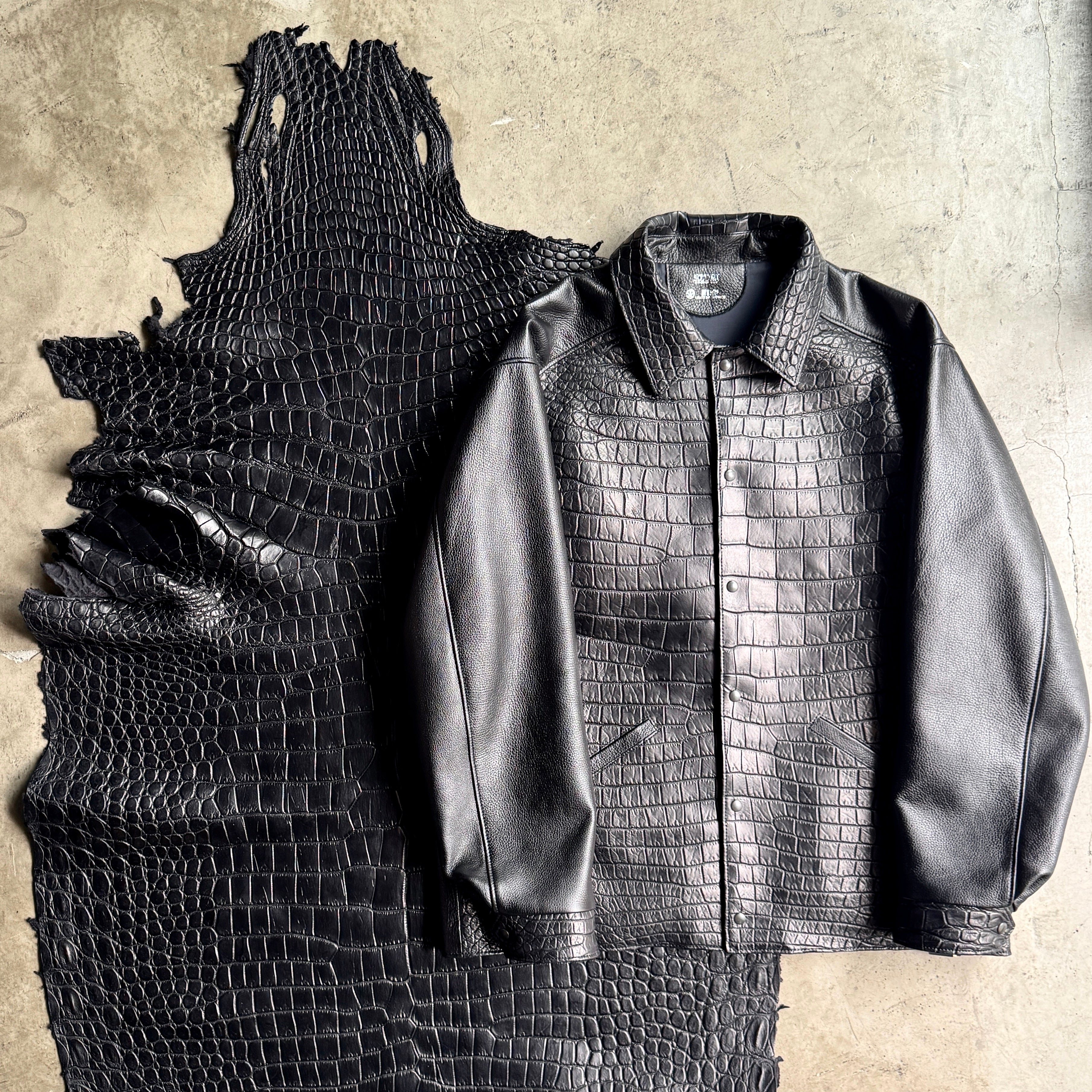 SOTOMI×ATSU CROCODILE POROSUS CAR COAT Type.3【クロコダイル
