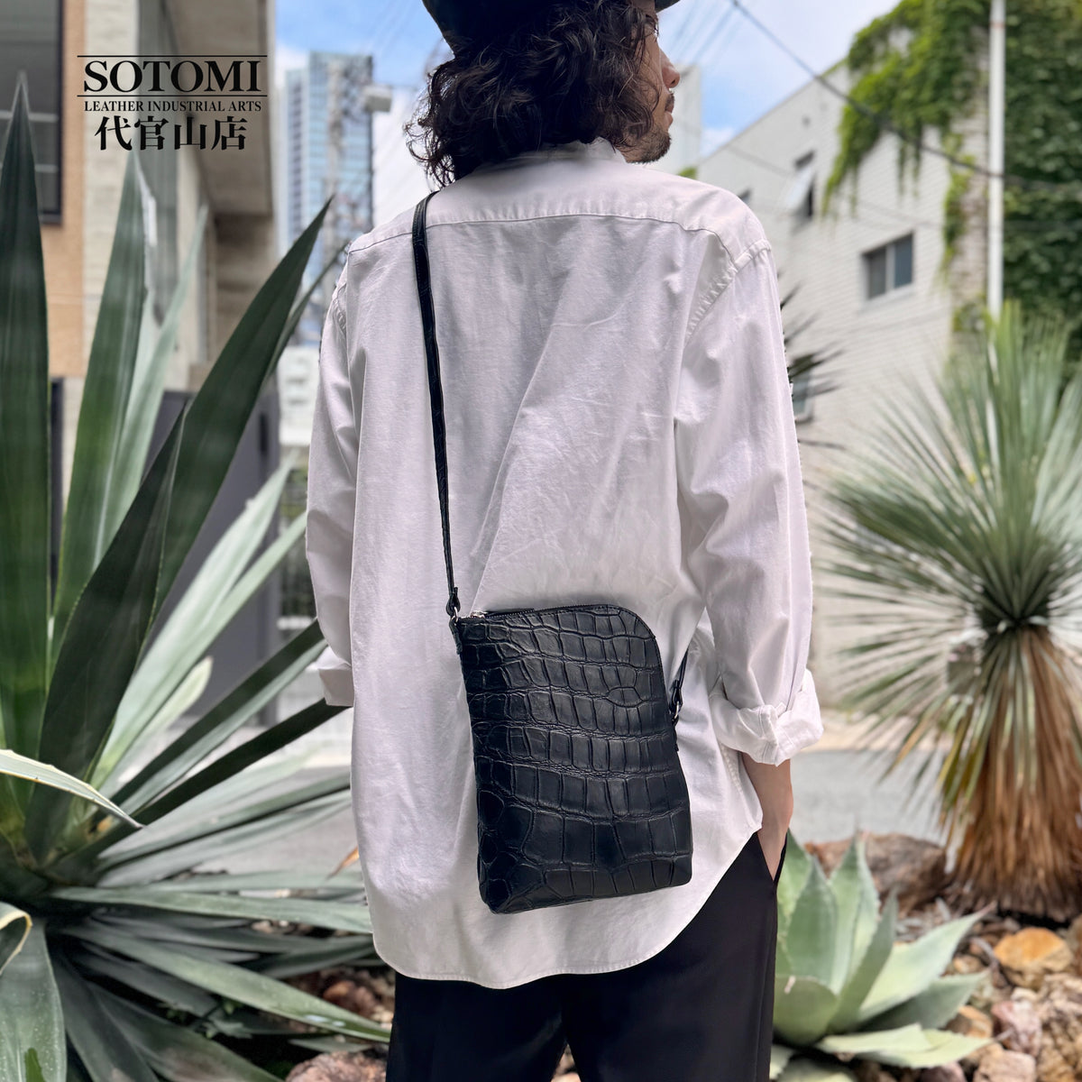 【クロコダイルポロサス】ワニ革ショルダーバッグ- Crocodile Porosus Shoulder Bag